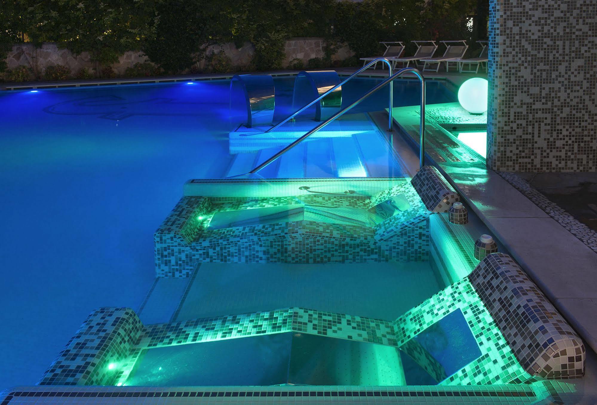 Hotel Terme Formentin Abano Terme Bagian luar foto
