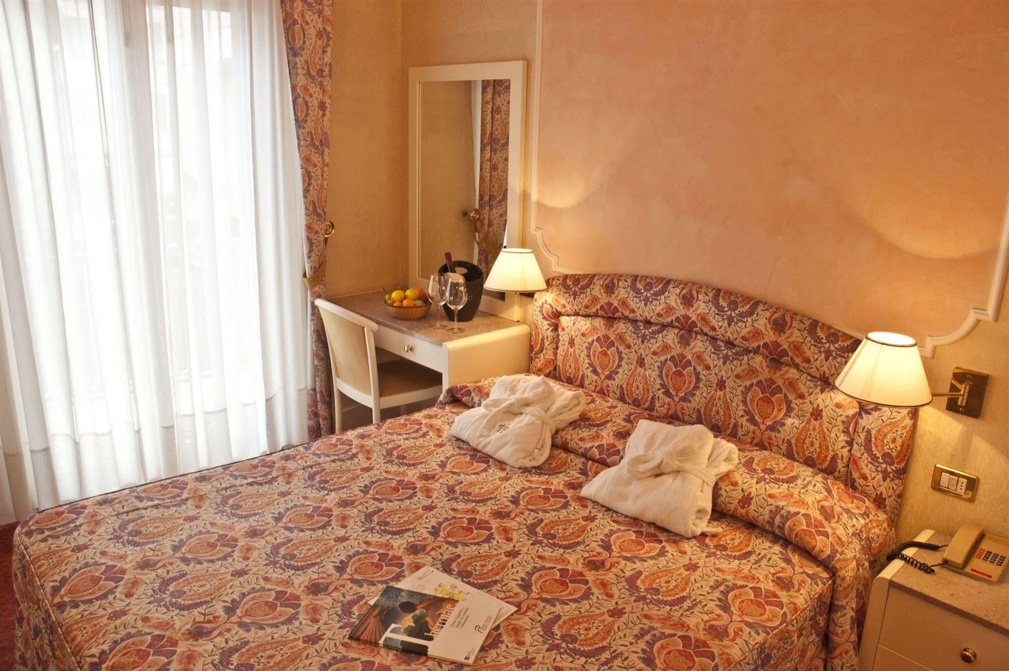 Hotel Terme Formentin Abano Terme Bagian luar foto